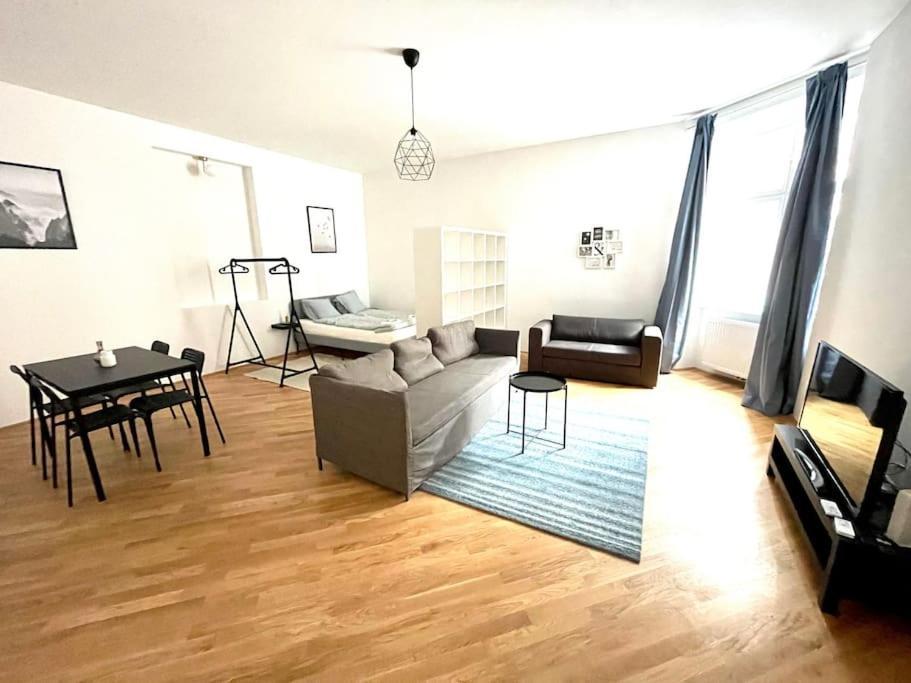 Brand New & Spacious Apartment In The City Centre Vienna Exterior photo